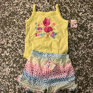 Fun in the sun Garanimals 12M set